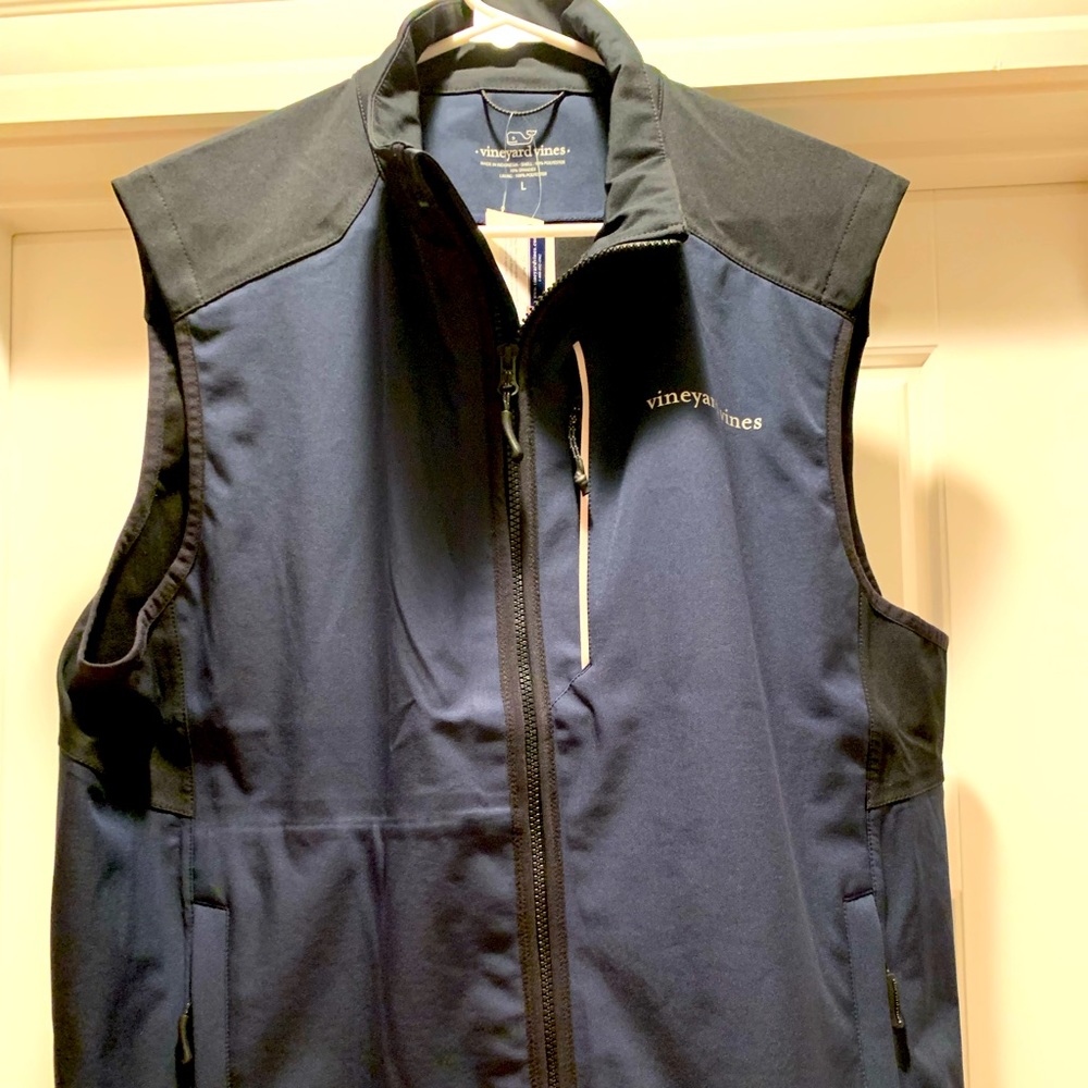 NWT Navy Blue Vineyard Vines Vest Size Men’s Large